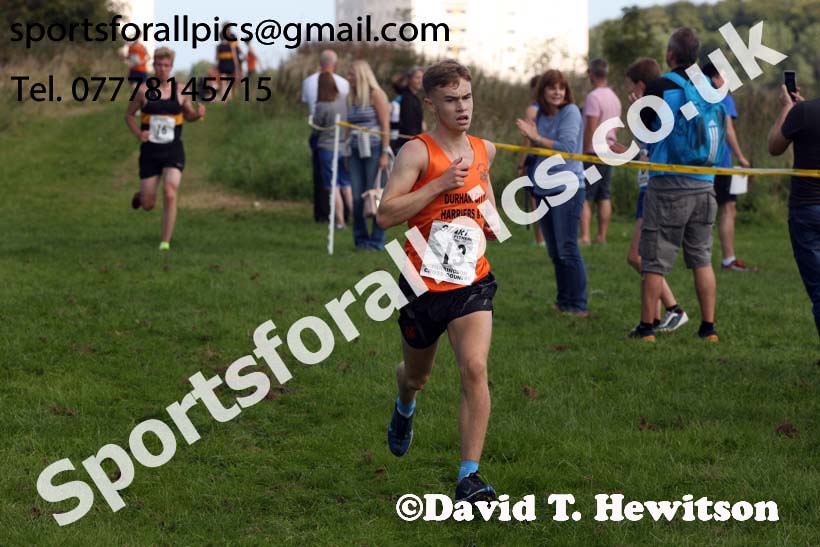 Mens and womens under-17s, Sunderland Harriers Cross Country, Farrington, Sunderland. Photo: David T. Hewitson/Sports for All Pics